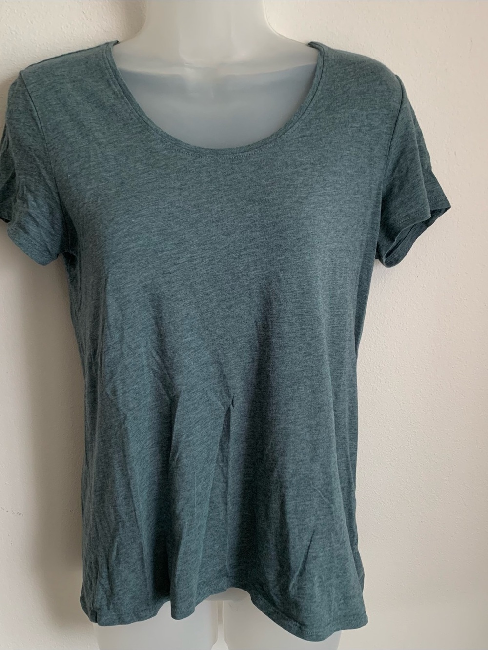 Everyday Scoop Neck Tee in Muted Blue
